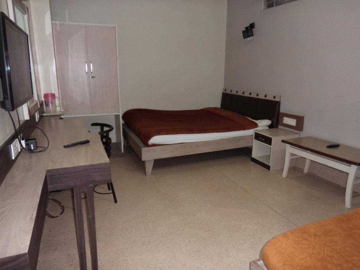 Hotel Monsoon Shillong Exterior photo