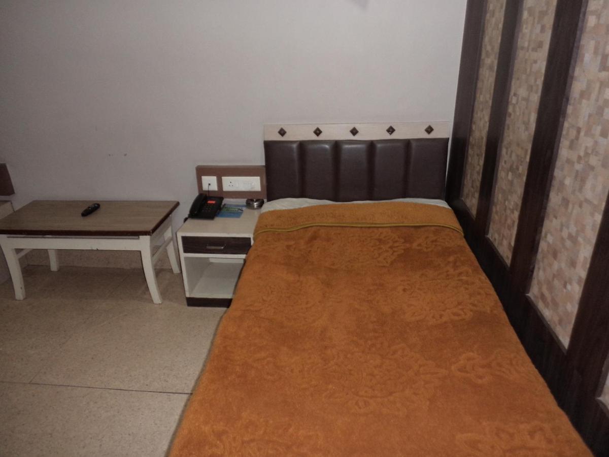 Hotel Monsoon Shillong Exterior photo